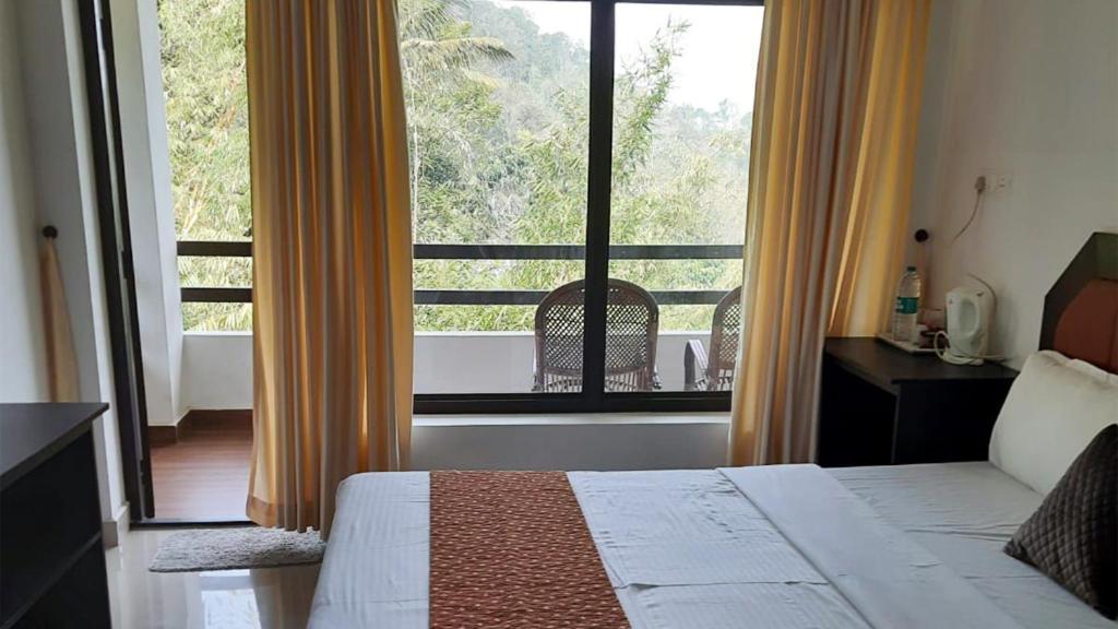 Spring And Valley View Thekkady Exterior photo