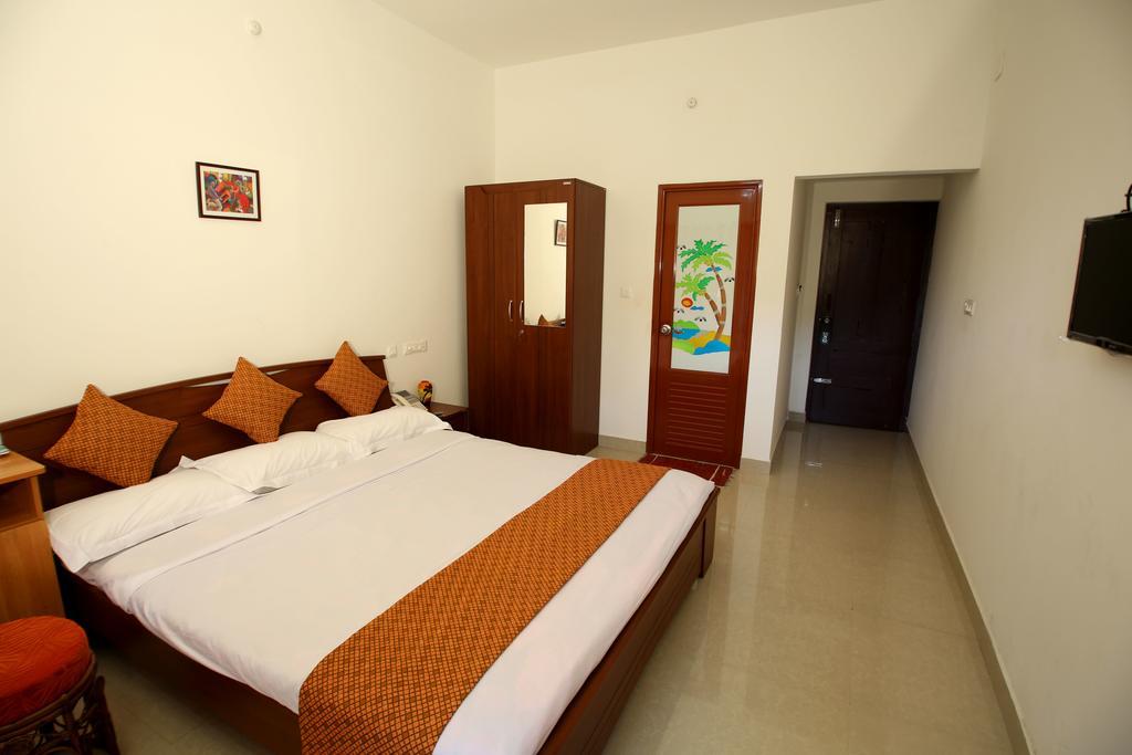 Spring And Valley View Thekkady Room photo
